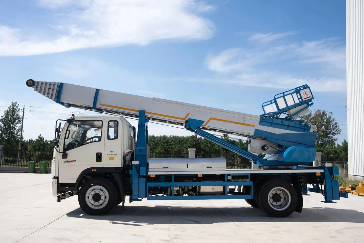 梓潼云梯上料车租赁费用