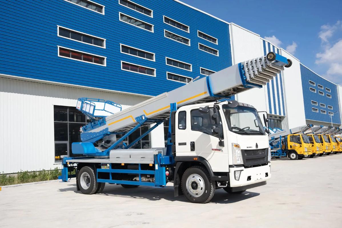 梓潼出租云梯车高空作业车 建筑垃圾搬运